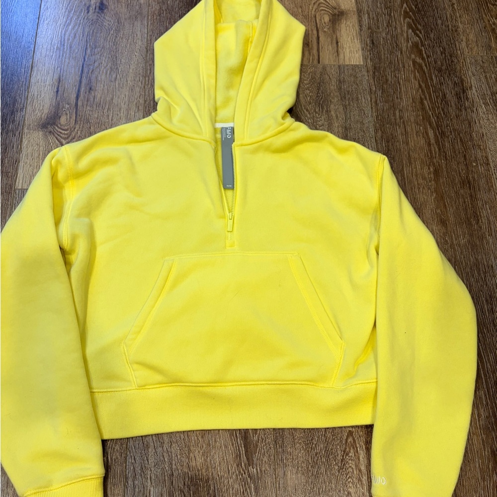 Vibrant Yellow Women's Pullover Hoodie